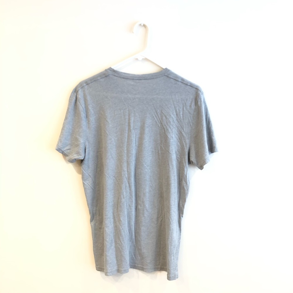 Hollister Floral Graphic Men’s T-shirt Size Large - Picture 4 of 5